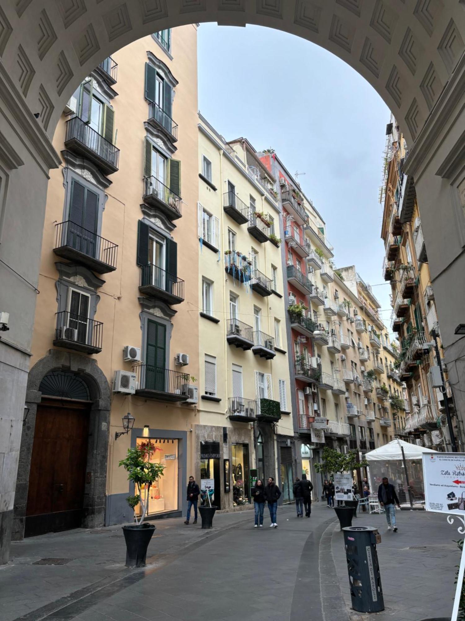 Napoliforever Chiaia Apartment Exterior foto
